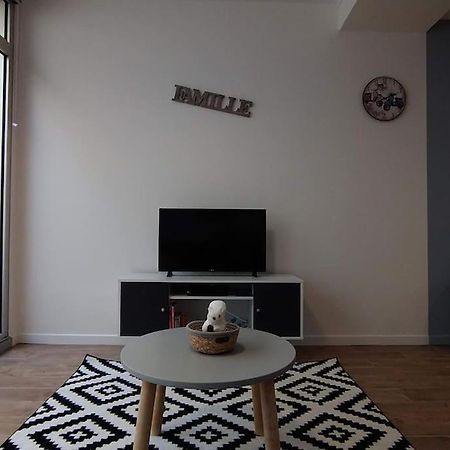 Maison De Ville En Plein Coeur De Jonzac Ngoại thất bức ảnh