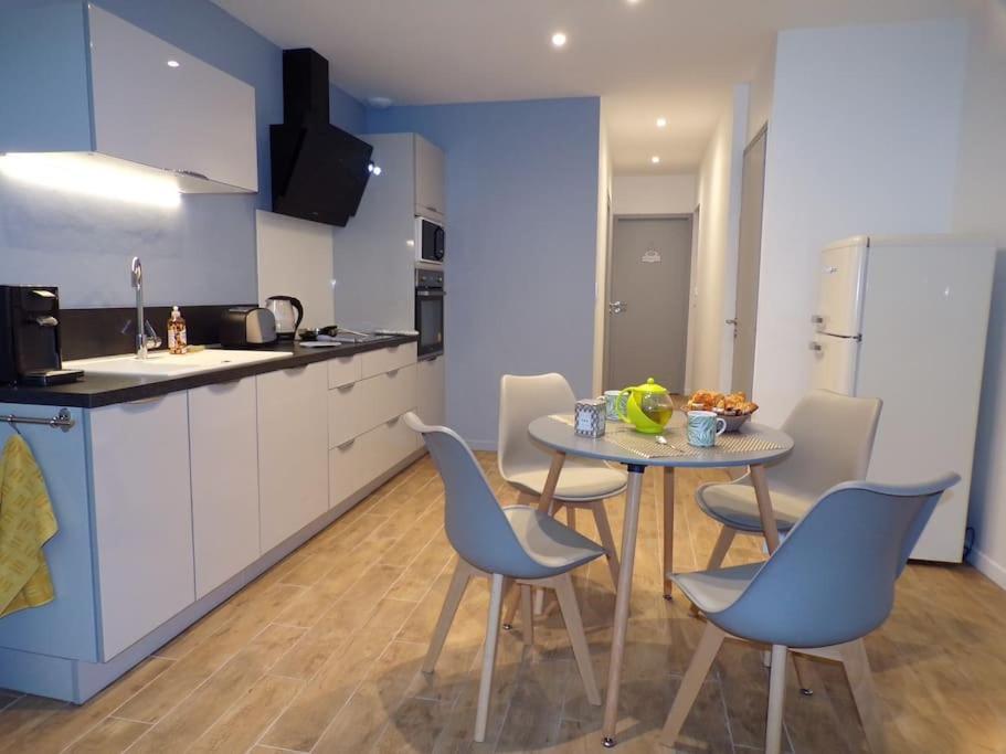 Maison De Ville En Plein Coeur De Jonzac Ngoại thất bức ảnh