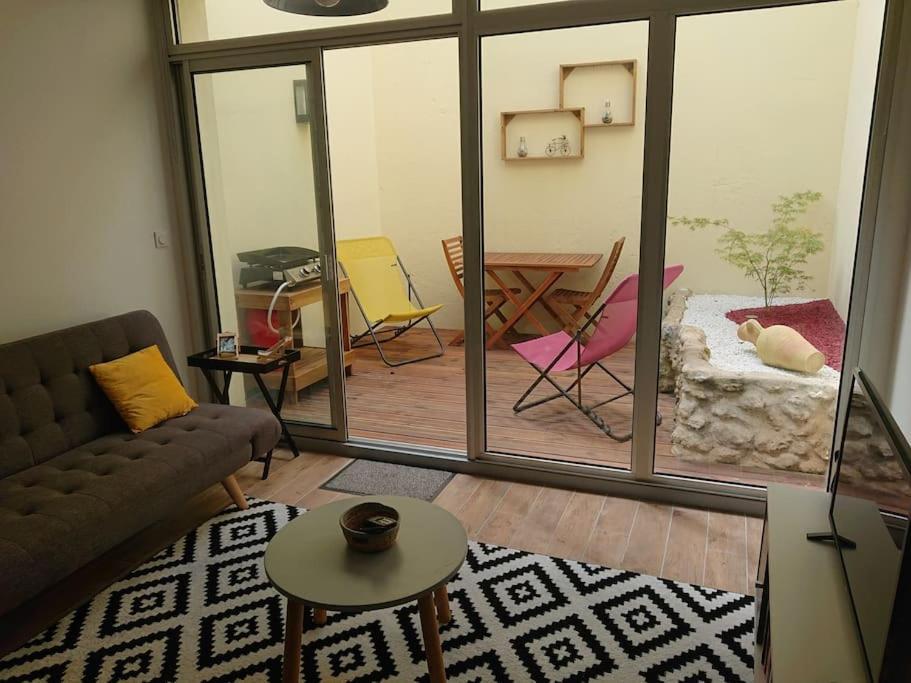 Maison De Ville En Plein Coeur De Jonzac Ngoại thất bức ảnh
